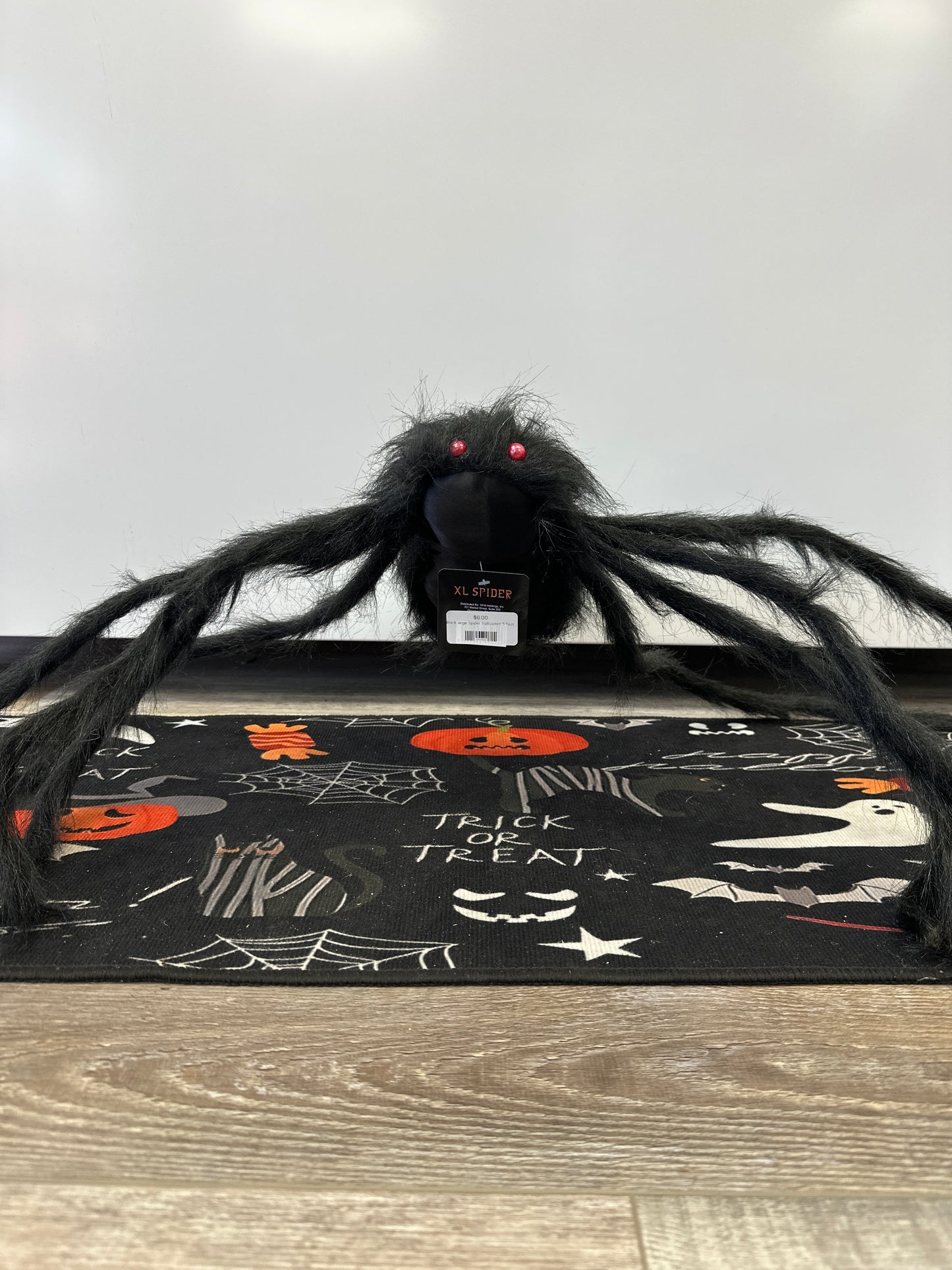 Decor - large black spider